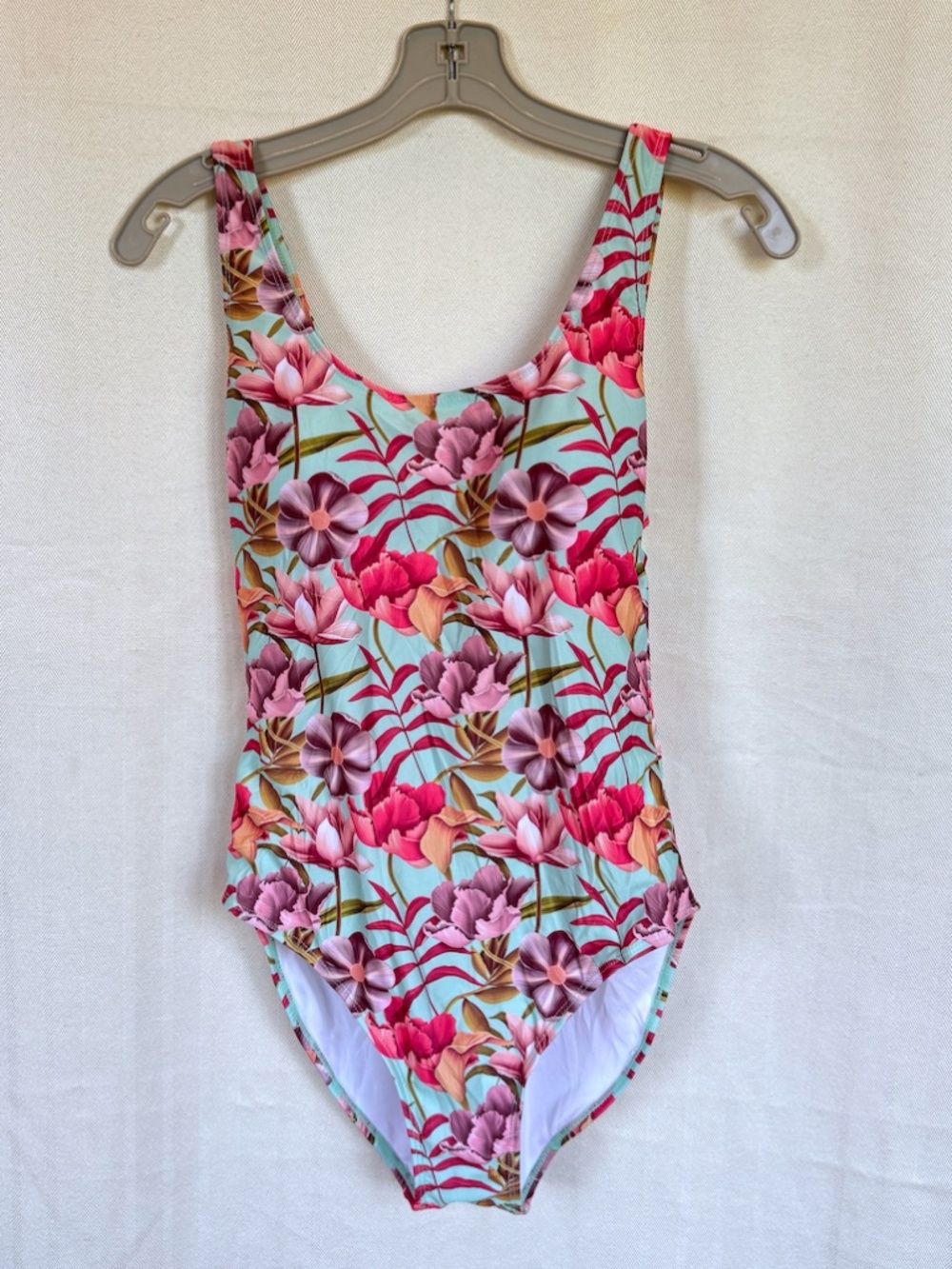 Nicole Miller Studio One Piece Swimsuit Floral Print Scoop Back